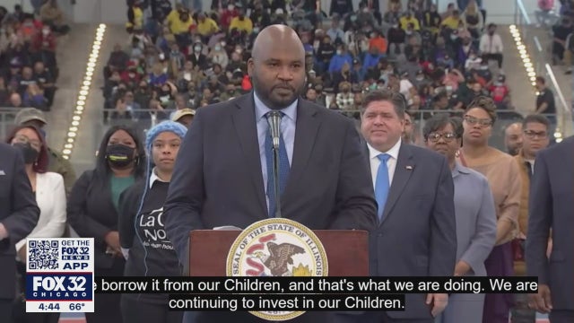 Pritzker, students, lawmakers celebrate record investment in youth development programs