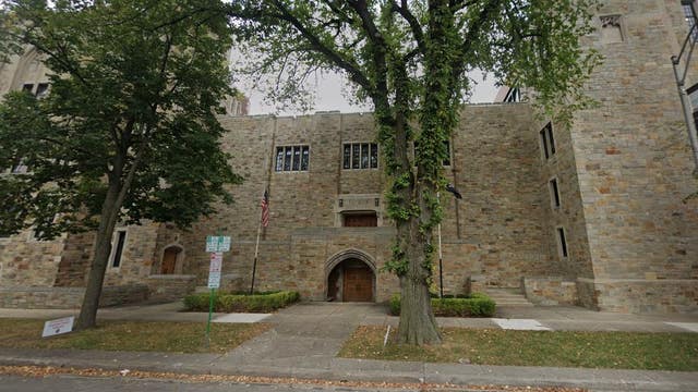 Fenwick High School given 'all clear' after bomb threat