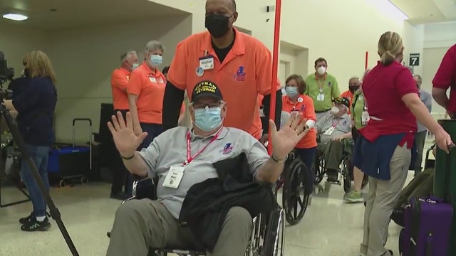 Honor Flight Chicago flies veterans to see D.C. memorials, marking 100th trip