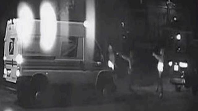 $25K reward offered for information on suspects who robbed USPS mail carrier at gunpoint