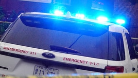 Driver flees SW Side crash leaving 2 Chicago police officers injured