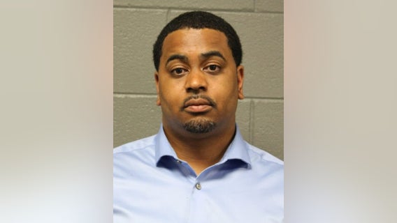 Suburban mayor arrested for DUI, found sleeping in car on Chicago expressway: police