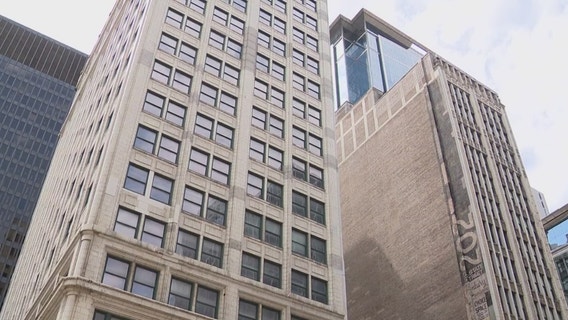 New proposal would save 2 downtown Chicago skyscrapers from demolition