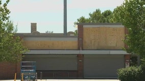 Chicago alderman demand action after another grocery store closes on South Side