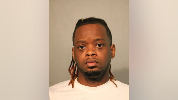 Man charged in shooting outside popular Lake View bar