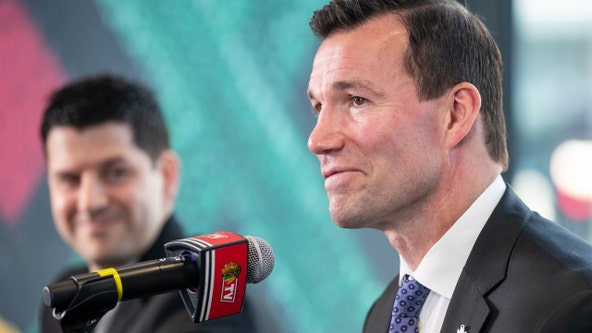 Challenge accepted: Luke Richardson steps in as Chicago Blackhawks coach