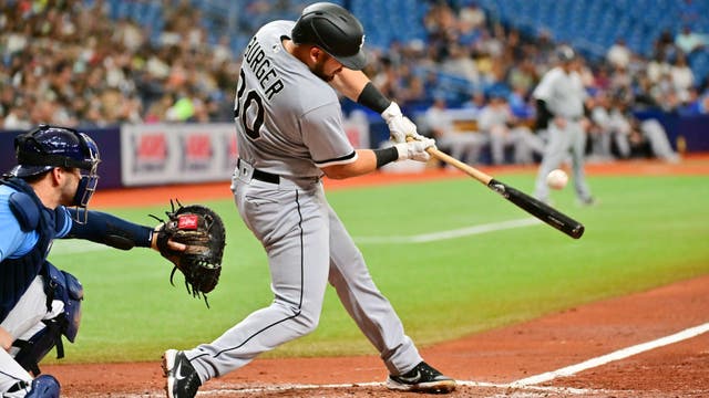 Burger, Grandal key early RBIs, White Sox hold off Rays 6-5