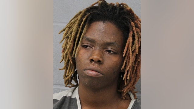 5-year-old left in car for over two hours while mom gambled