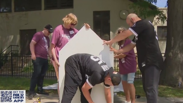 White Sox players build playhouses at Armour Square Park, donate to local youth-serving agencies