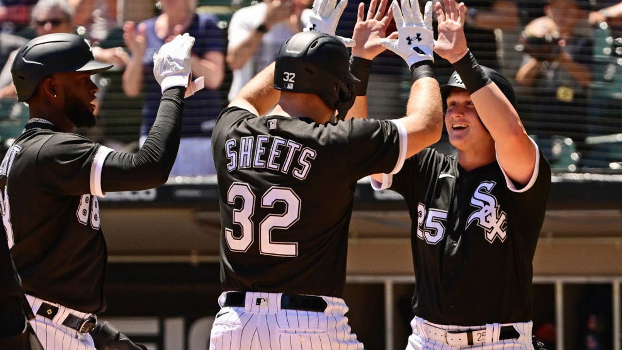 Cueto, White Sox end Tigers' six-game win streak with shutout