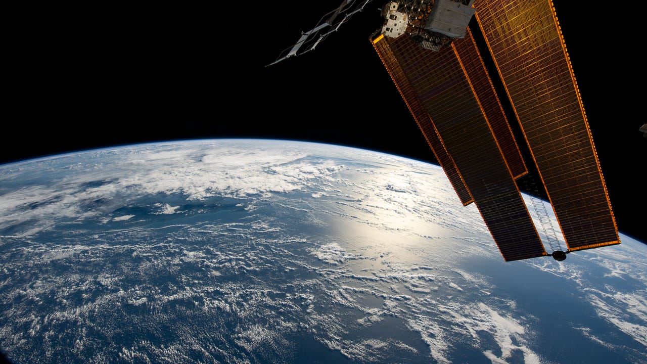 Russia To Drop Out Of International Space Station After 2024 And Build   Iss067e185220 