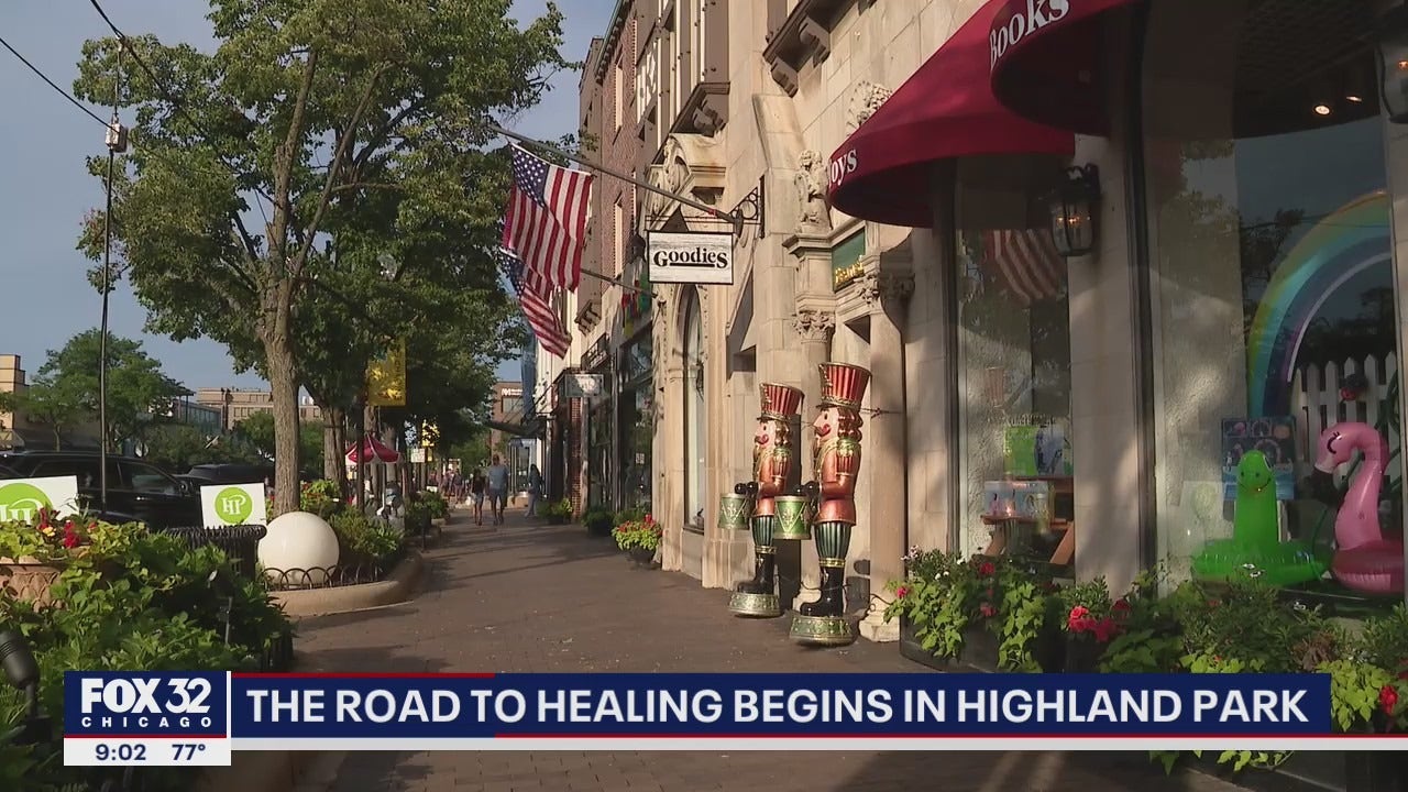 Illinois Parade Shooting: Highland Park prepares for downtown businesses to reopen on Monday