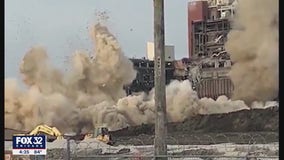 Lightfoot urged to release report on botched implosion that coated Little Village in dust