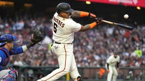 Wood takes no-hitter into 7th, Giants beat Cubs to stop skid