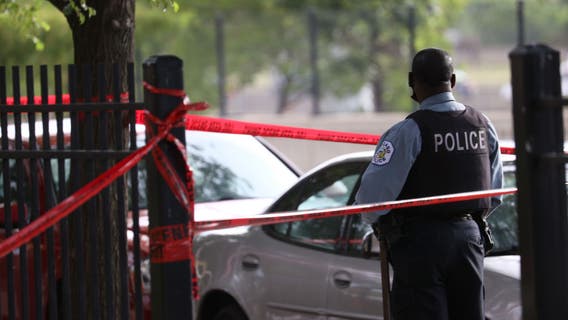 Man with concealed weapon shoots Chicago gunman in East Side neighborhood