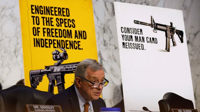 Illinois lawmakers call for stricter gun control during Senate committee hearing on Highland Park shooting