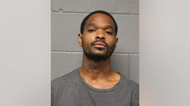 Blue Island man charged in downtown Chicago robberies