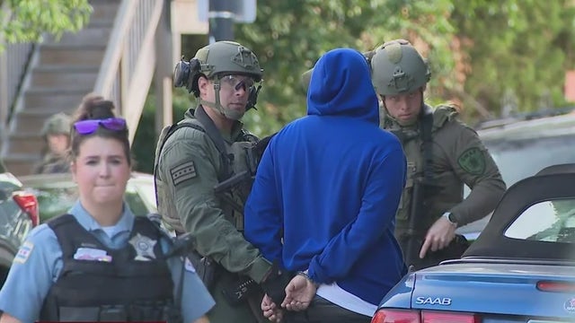 2 wounded, including innocent bystander in shootout with Chicago police in Pilsen