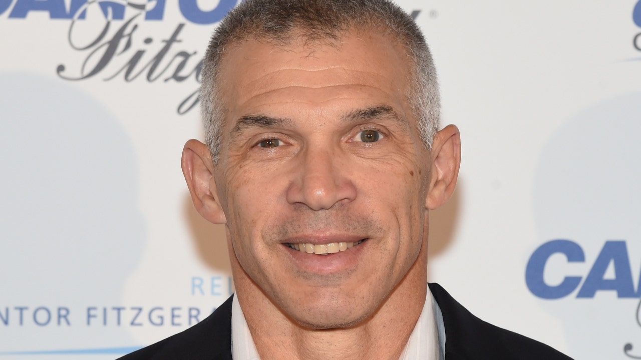 Former Phillies manager Joe Girardi to join Chicago Cubs TV booth