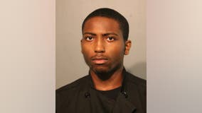 Chicago man allegedly asked 13-year-old girl, 50-year-old woman for sex