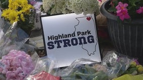 Highland Park community rallies around businesses disrupted by parade massacre