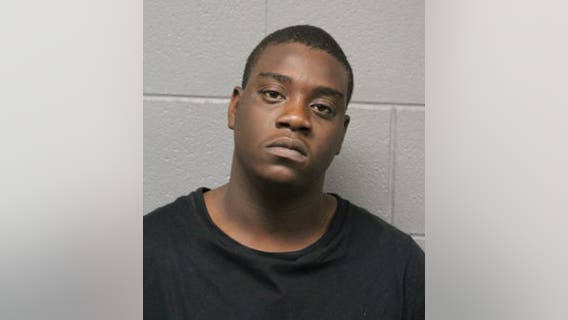Man charged with having gun on CTA platform