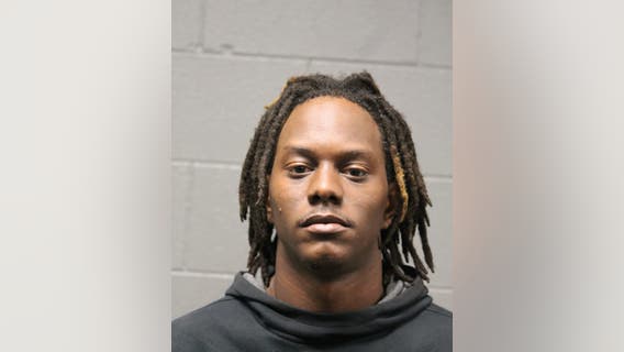 Pilsen man charged with reckless conduct after blocking CTA Red Line exit while armed