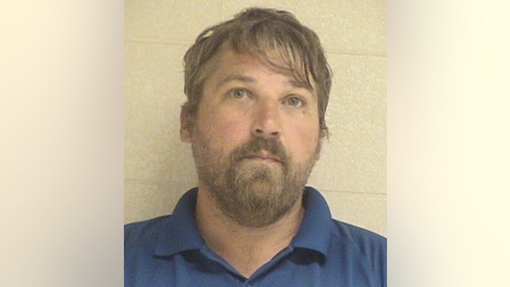 Niles man charged with possession of child pornography