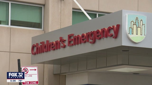 Lurie Children's Hospital nurses at odds with management over potential to unionize