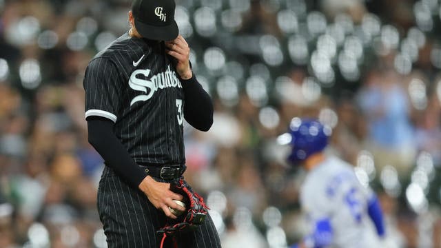 Perez, Merrifield homer, Royals edge White Sox 2-1