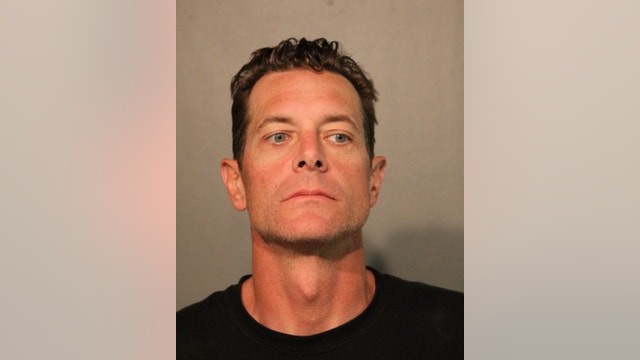 Chicago party bus driver charged after sideswiping 13 cars in Lake View East