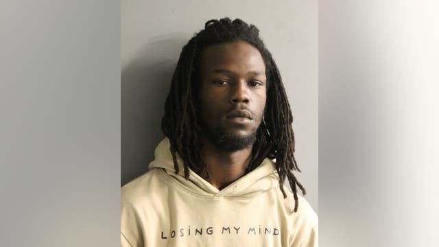 Chicago man accused of carjacking 3 victims in separate instances, shooting one victim in the leg