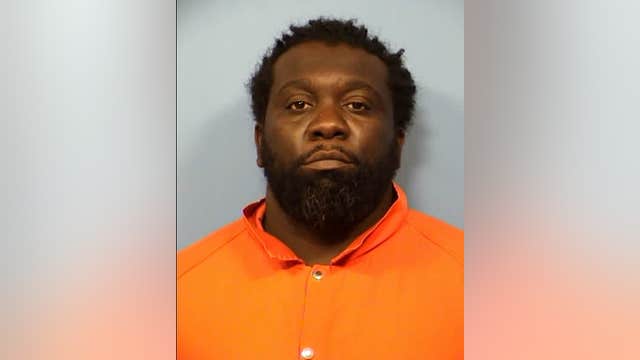 Man arrested for possessing loaded handgun hours after appearing in Cook County court for other charges