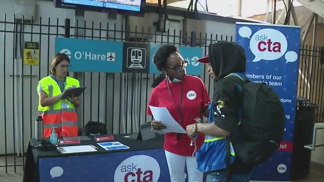 'Ask CTA' program kicks off at Chicago rail and bus stations, seeking rider feedback