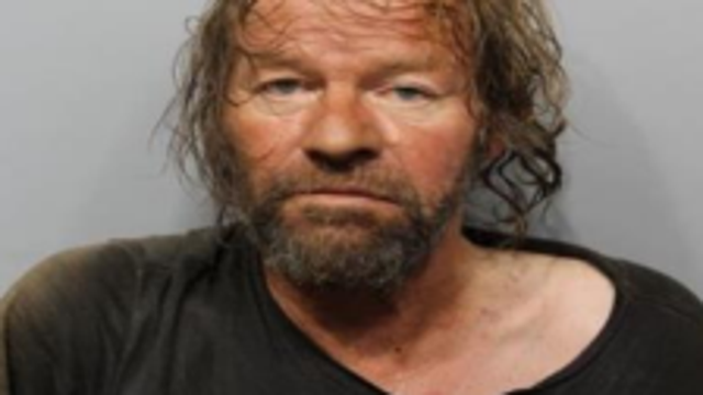 Arlington Heights man accused of luring minors into apartment, takes off clothes in front of them