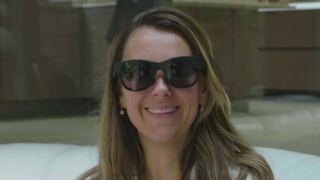 New smart glasses provide TV-like captions for the deaf community