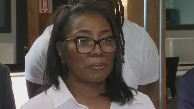 Victim of disgraced former Chicago police sergeant files lawsuit, speaks out