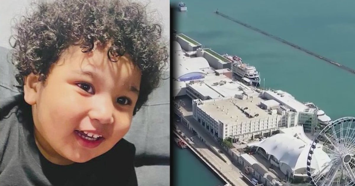 Josiah Brown: Toddler pushed off Navy Pier into Lake Michigan dies from ...