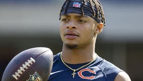 Justin Fields' lapse on fumble costs Chicago Bears in loss to Dallas Cowboys