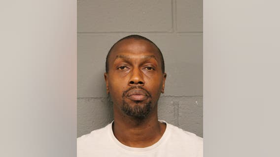 Chicago Heights man shot 32-year-old multiple times after argument, woman also grazed by bullet: police