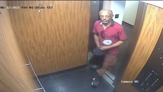 Chicago police search for person of interest in South Side murder