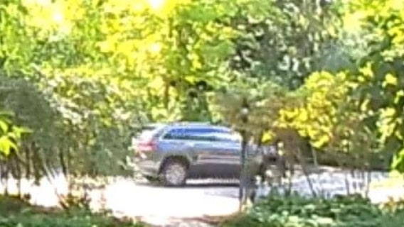 Ruse burglary crew traveling in SUV with Xfinity logo rob elderly couple in Wilmette