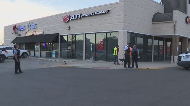 Driver plows down 4 people in Chicago parking lot after argument