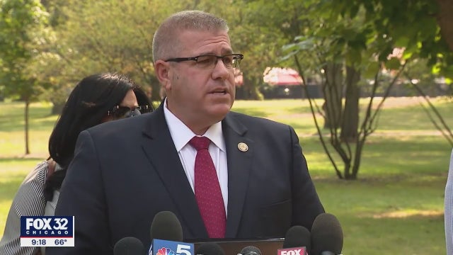 Republican for Illinois governor Darren Bailey releases tax returns — what to know