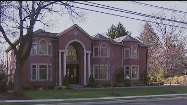 State treasurer candidate calls out Democrats for delay in Cook County property tax bills