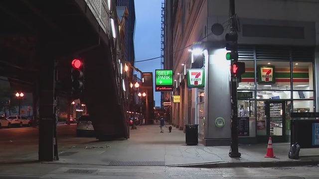 Double shooting in the Loop leaves two men critically wounded