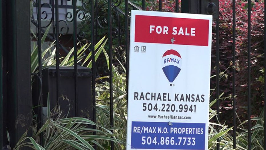 Home-for-sale-sign-Remax.jpg