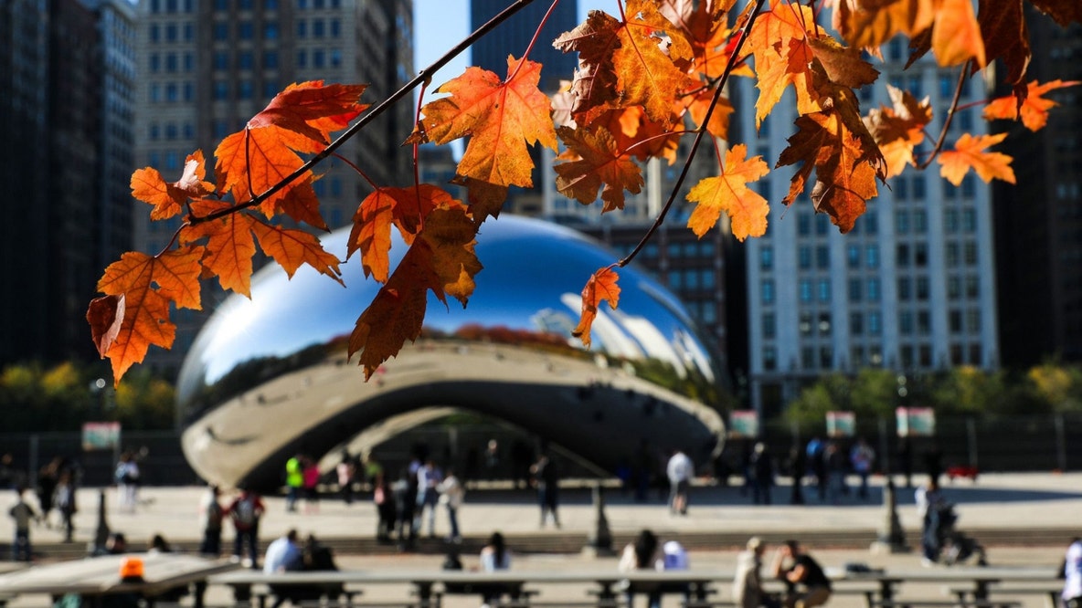Chicago weather: Sunny, fall-like weekend ahead with highs in the 60s and 70s