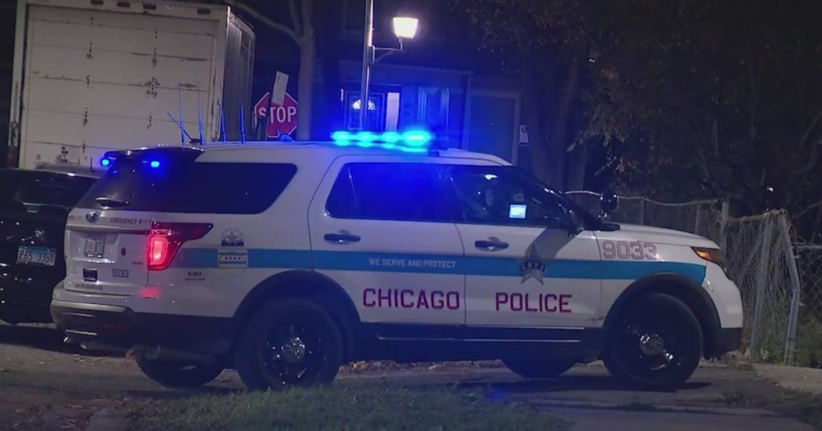 Chicago police: Man killed in South Side drive-by shooting
