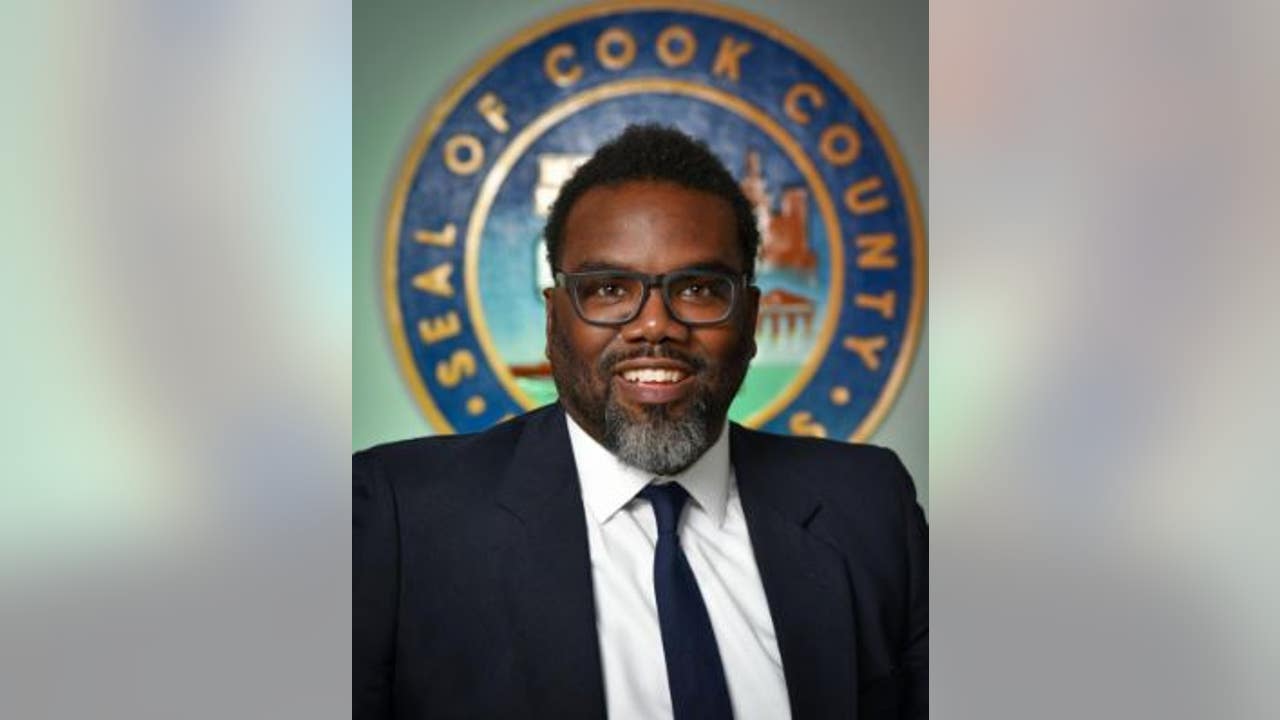 'I don’t break promises' Brandon Johnson joining crowded race for